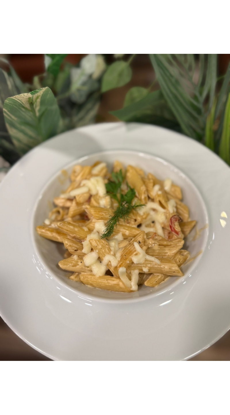 Kremalı Tavuklu Mantarlı Makarna