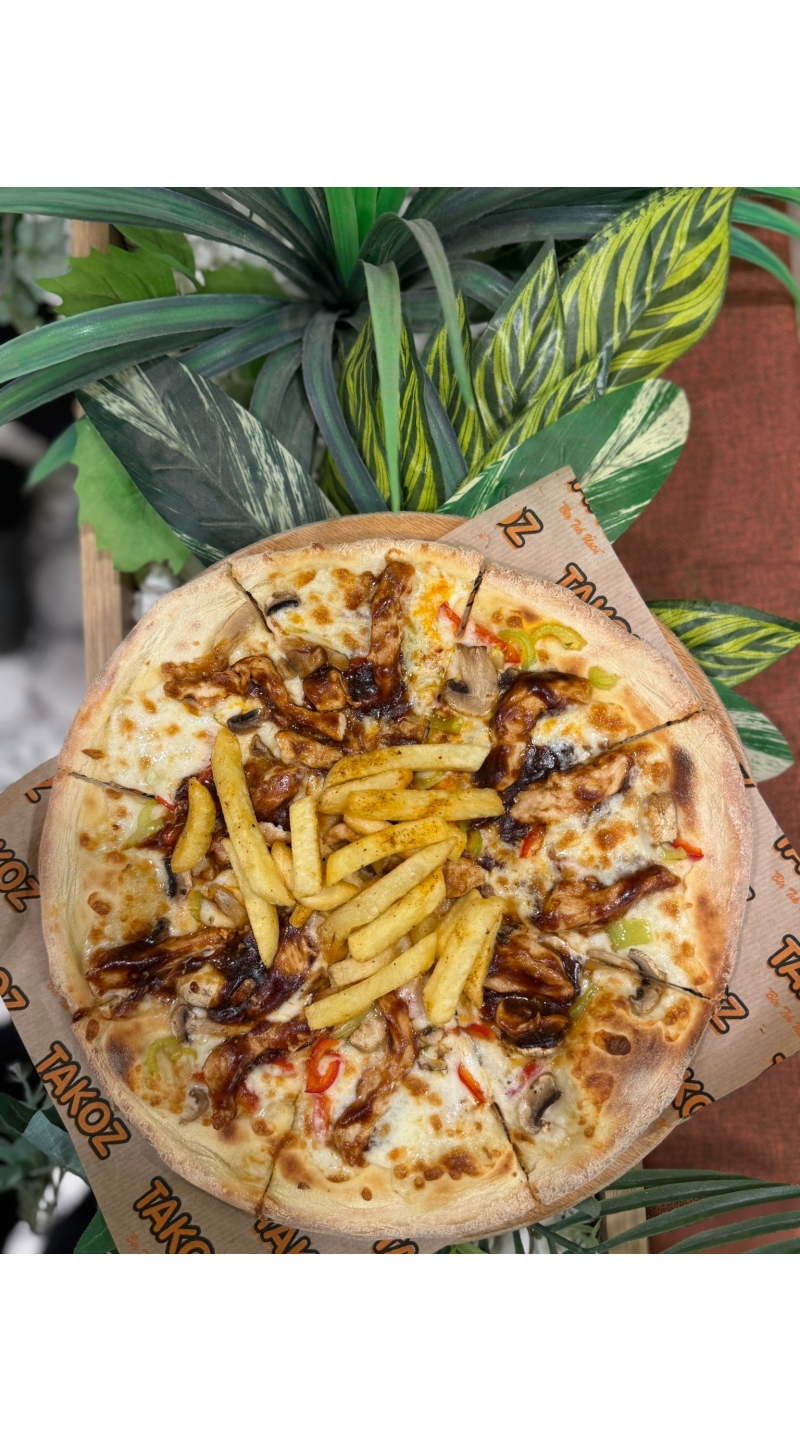 Barbekü Tavuklu Pizza